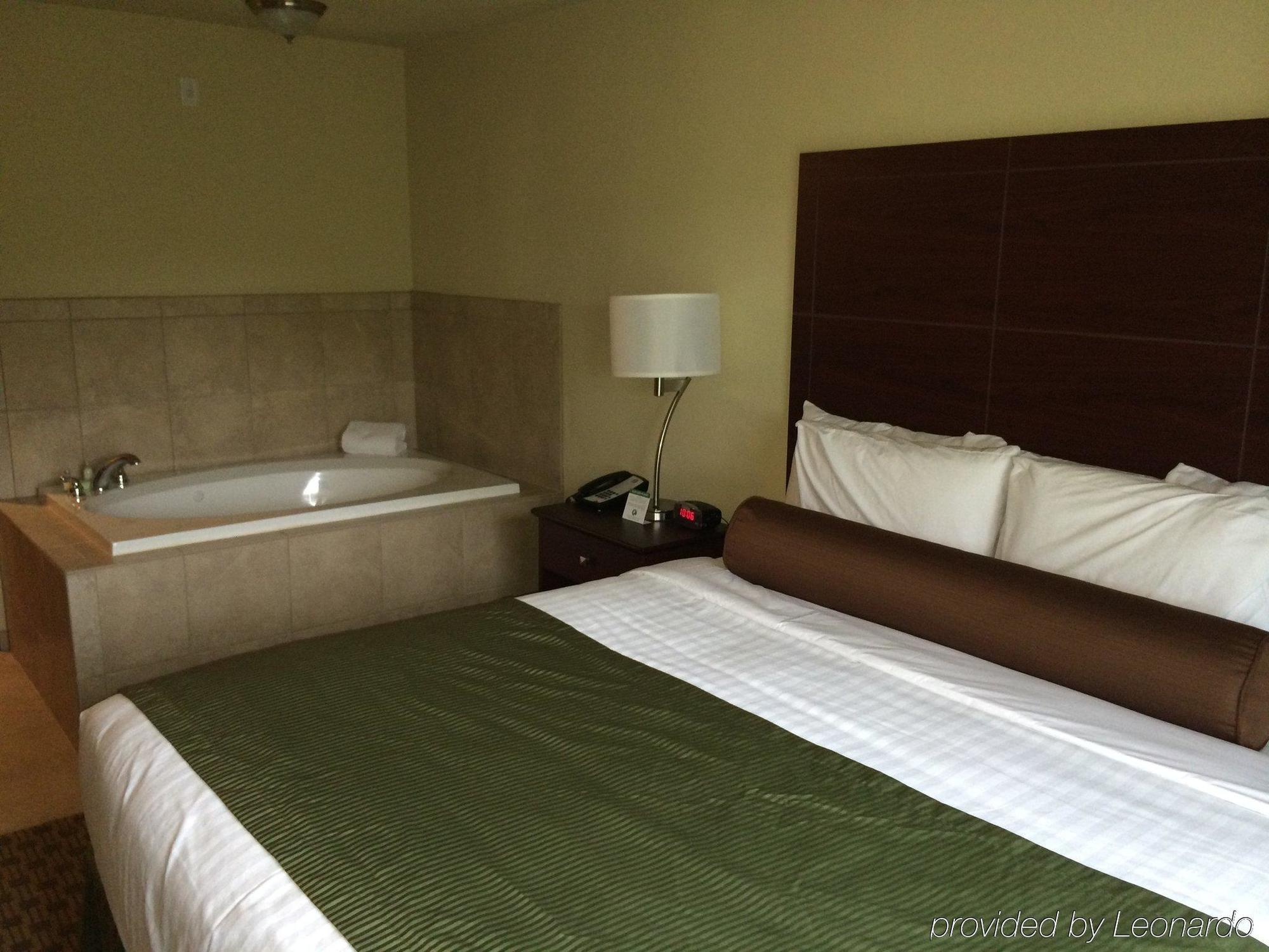 Cobblestone Hotel & Suites - Punxsutawney Ngoại thất bức ảnh