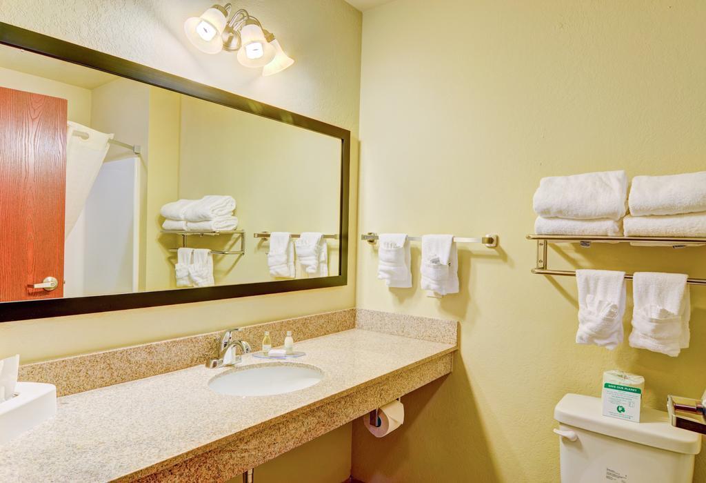 Cobblestone Hotel & Suites - Punxsutawney Ngoại thất bức ảnh
